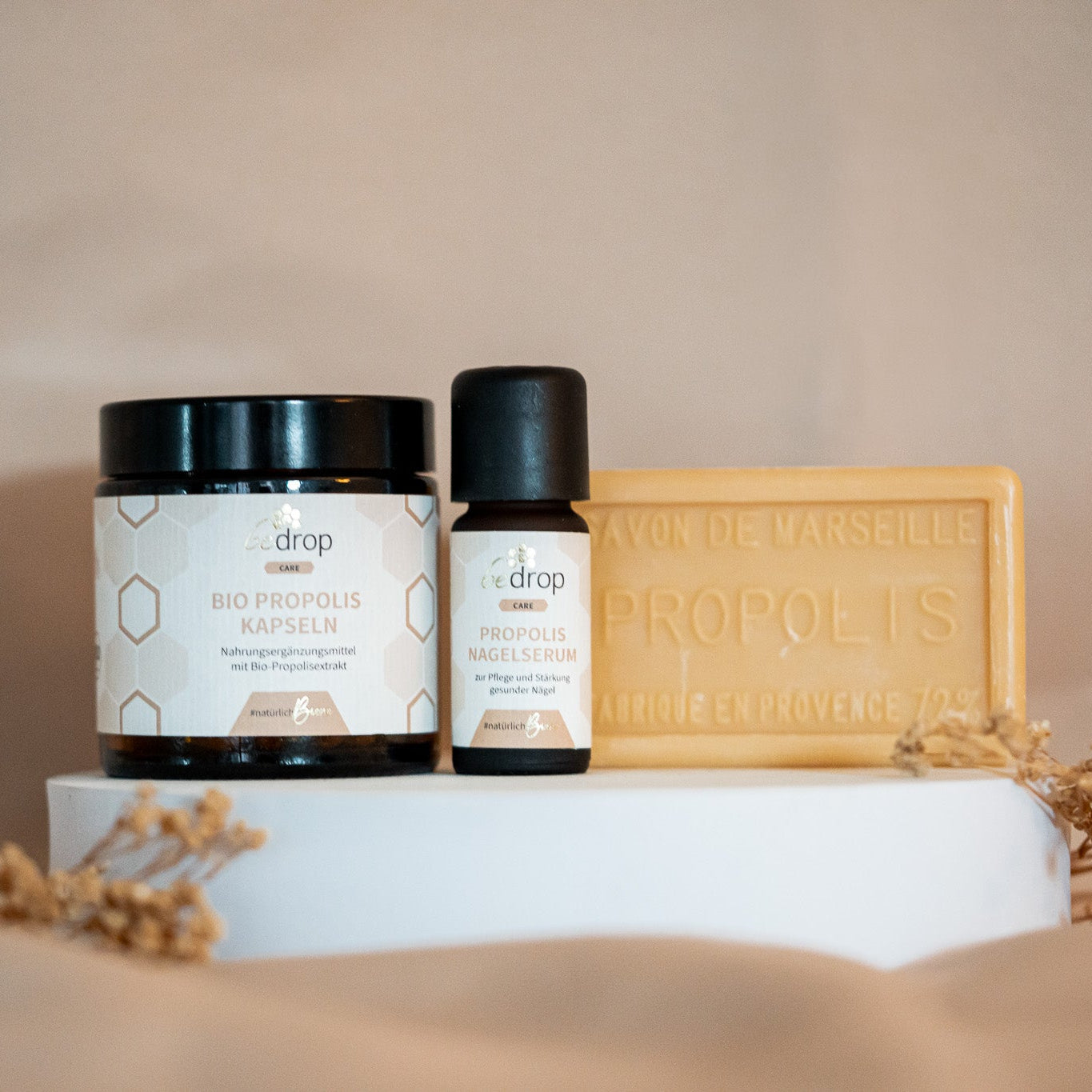 Nail Care Set | Propolis Nagelserum, Kapseln & Propolis-Honig-Seife